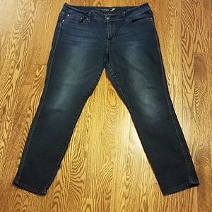 Seven7 Skinny Jeans size 14 EUC
